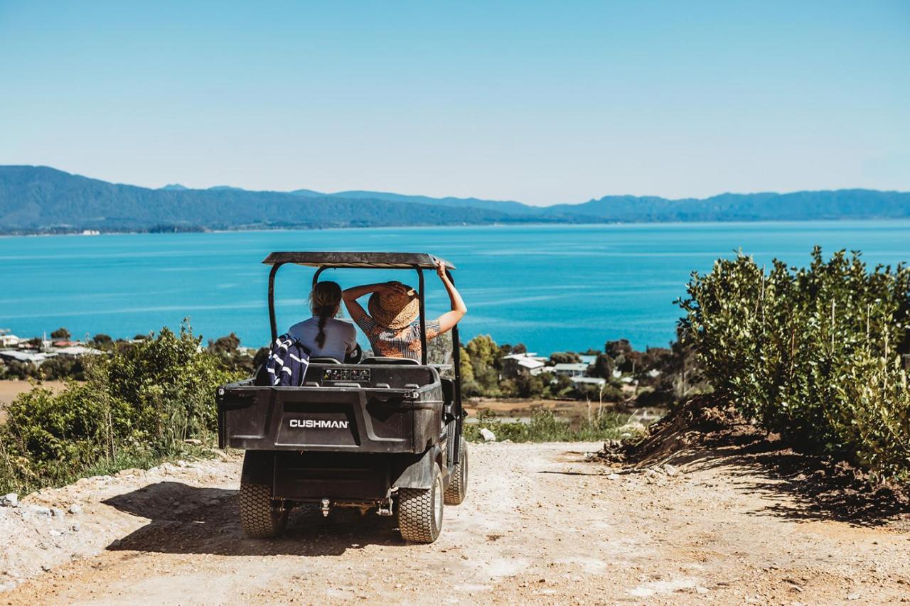 ホテル Drift Off Grid Luxury Eco Glamping Tarakohe エクステリア 写真