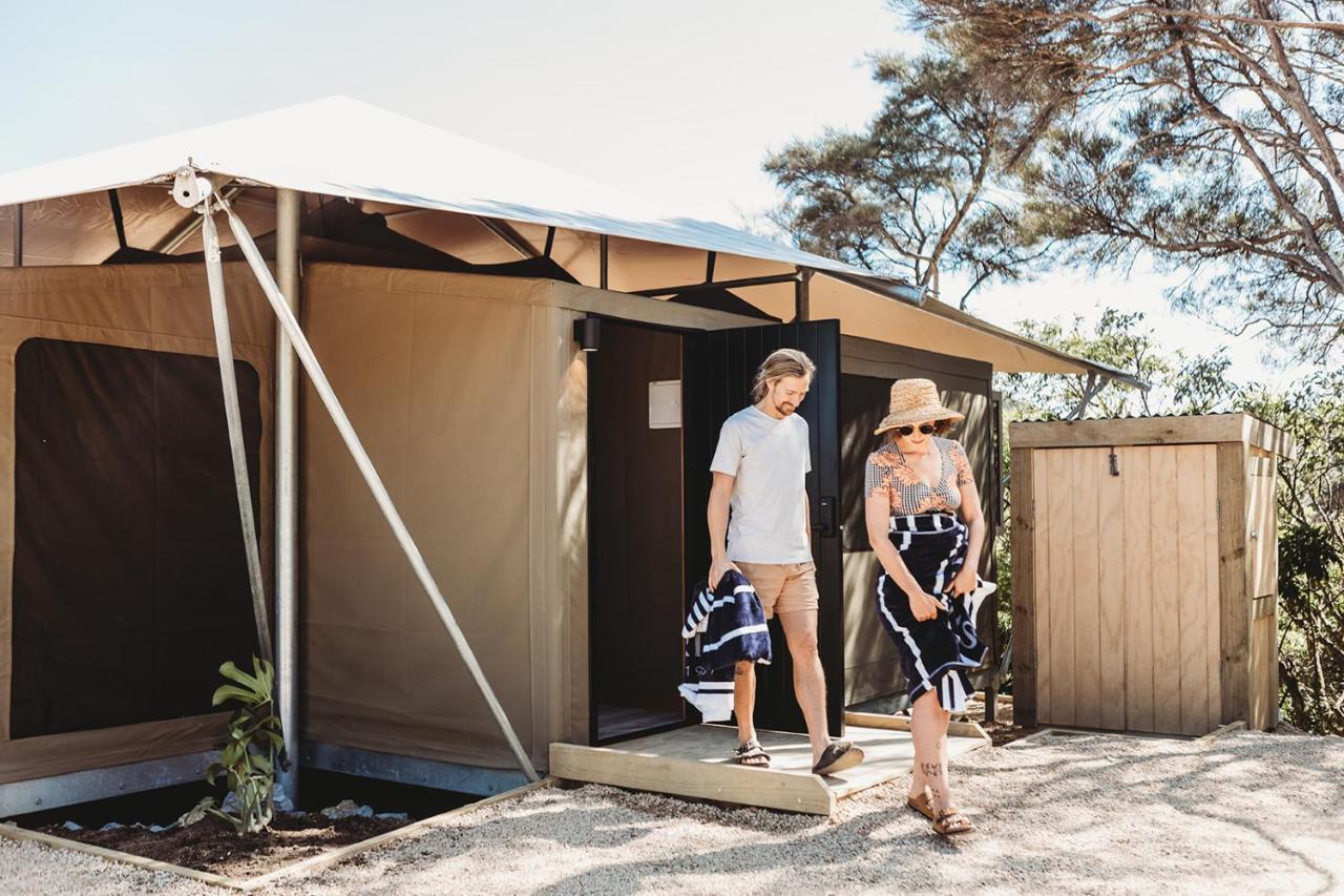 ホテル Drift Off Grid Luxury Eco Glamping Tarakohe エクステリア 写真