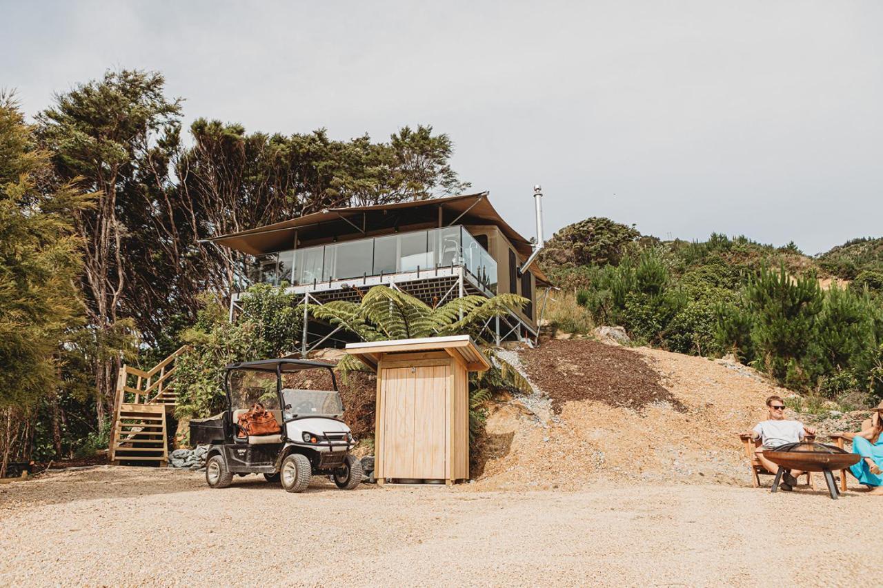 ホテル Drift Off Grid Luxury Eco Glamping Tarakohe エクステリア 写真