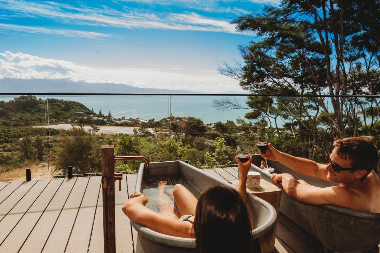 ホテル Drift Off Grid Luxury Eco Glamping Tarakohe エクステリア 写真