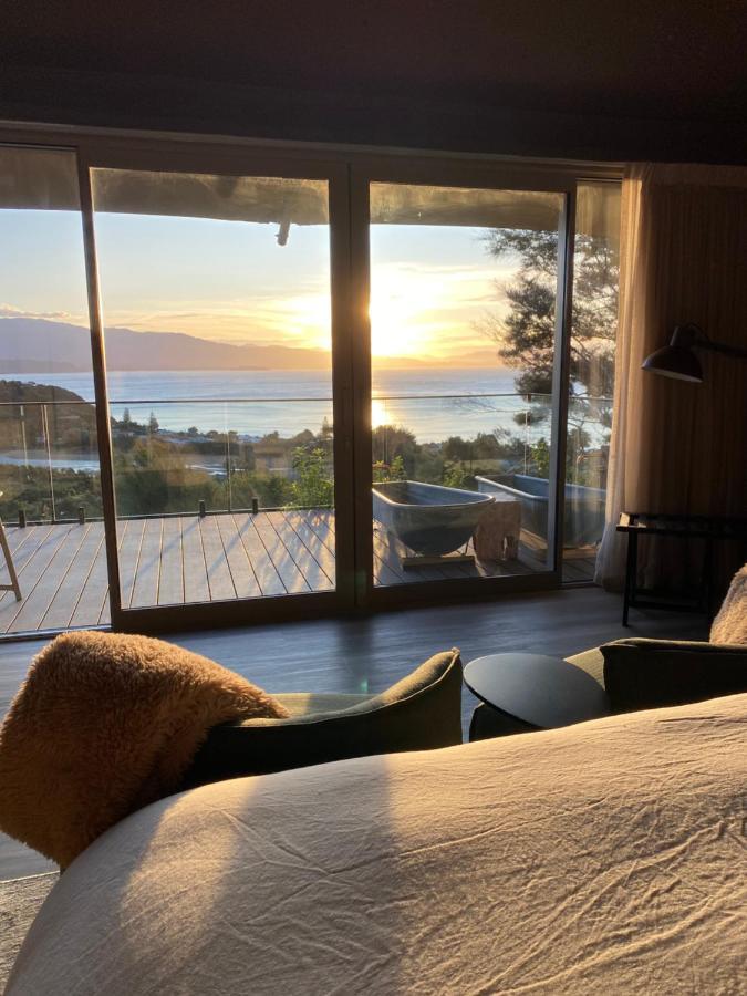 ホテル Drift Off Grid Luxury Eco Glamping Tarakohe エクステリア 写真